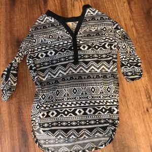 Black & White Aztec Print 3/4 Sleeve Blouse